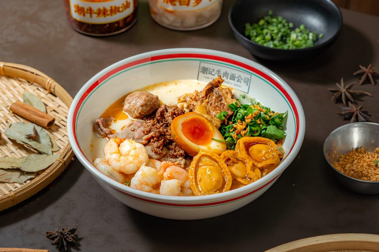 A signature Teowkee beef noodle bowl